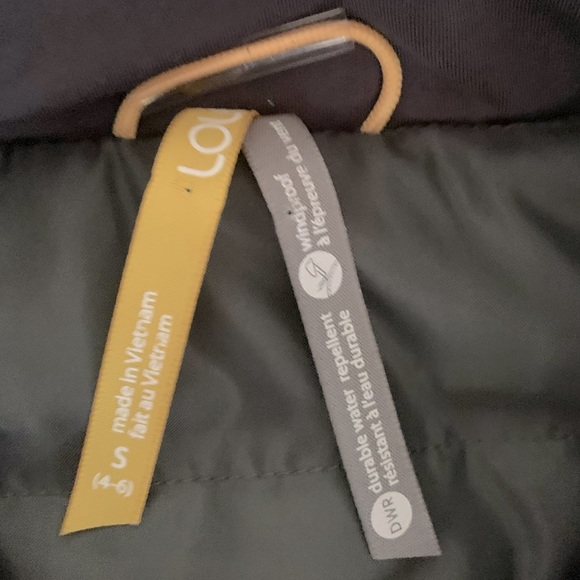 Lole quilted design vest in a fab green|grey colour, lightweight size S - Picture 10 of 13